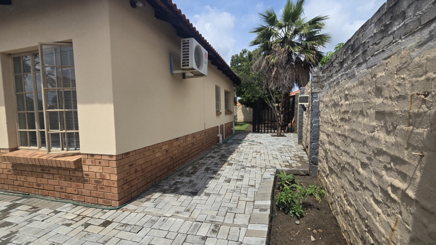 3 Bedroom Property for Sale in Waterkloof East North West